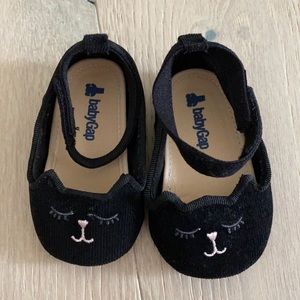 Baby gap cat shoe